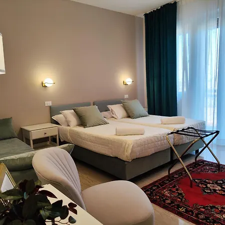 Alojamento de Acomodação e Pequeno-almoço Artemis Ravena