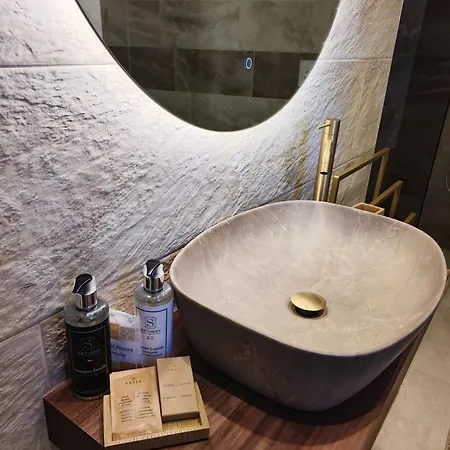 Artemis Равенна